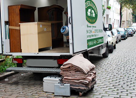 Top 4 Benefits Of Hiring Local Movers