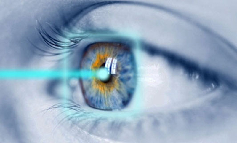 Know The Reasons To Do A Lasik Eye Surgery And The complications Involved