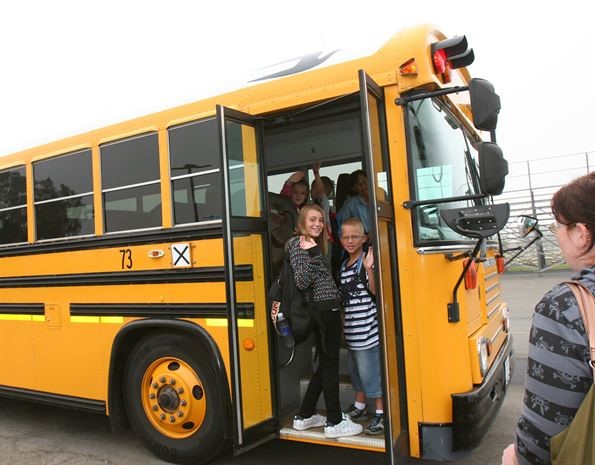 What Are the Benefits of a School Bus Management System?