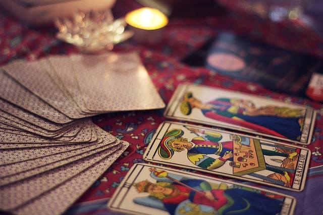 Do tarot cards tell the future?