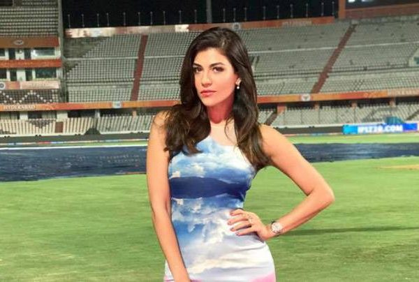 TOP IPL FEMALE ANCHORS OF ALL THE TIME